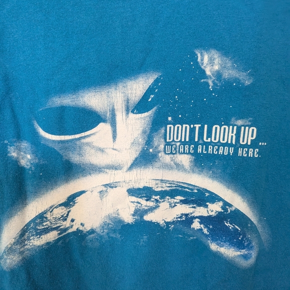 VINTAGE Blue Alien Tee - Picture 3 of 3